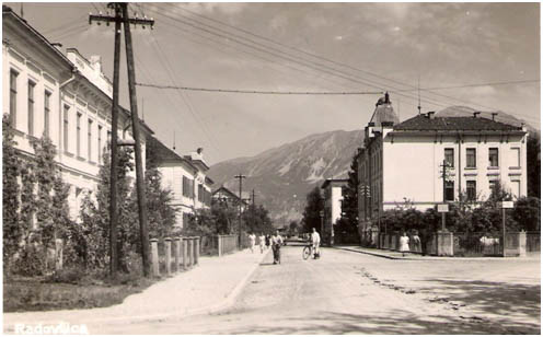 Križišče za hotelom Grajski dvor in hranilnico, od. 1934